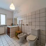 House - - Lecco *