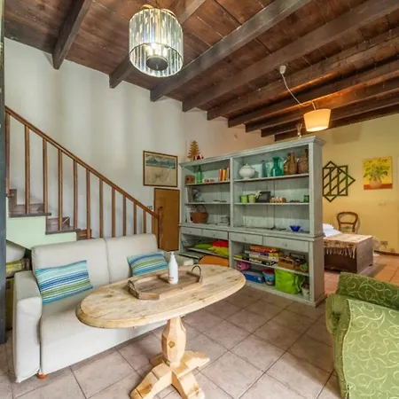 House - - Lecco Appartement *