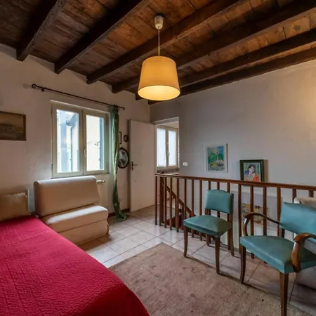 House - - Lecco Apartment