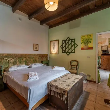 House - - Lecco Apartment